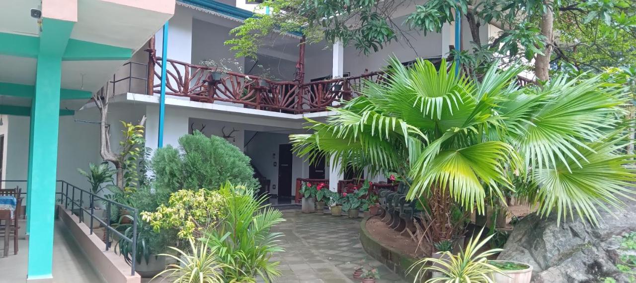 Sigiri Lion Lodge Sigiriya Buitenkant foto