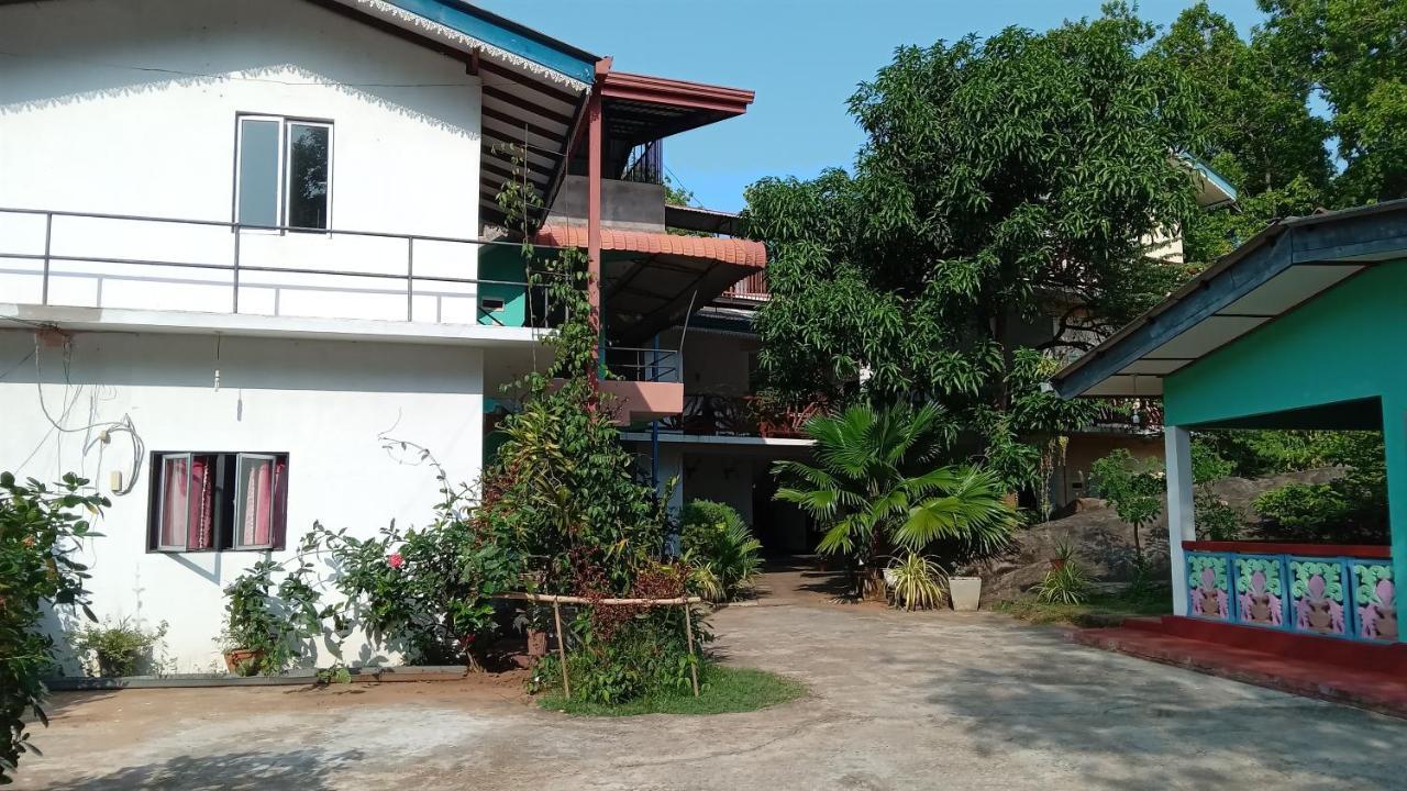Sigiri Lion Lodge Sigiriya Buitenkant foto