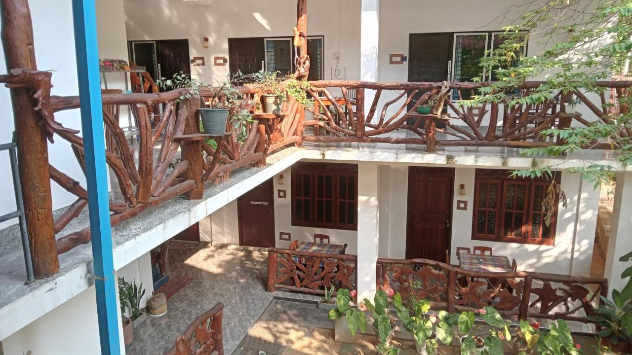 Sigiri Lion Lodge Sigiriya Buitenkant foto