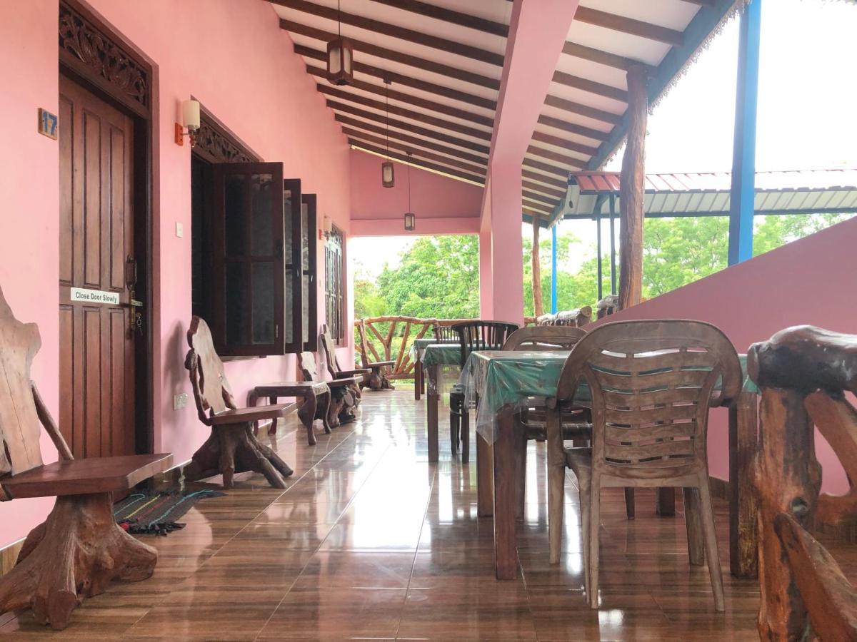 Sigiri Lion Lodge Sigiriya Buitenkant foto